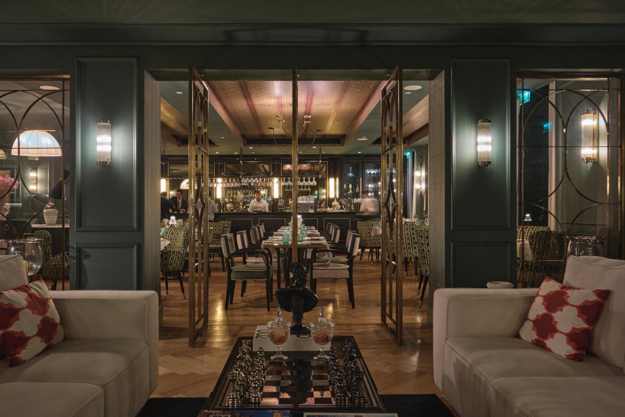 Ga Palace Hotel & Spa, A Xixth-Century Villa Porto Exterior foto The bar at the Mandarin Oriental, London
