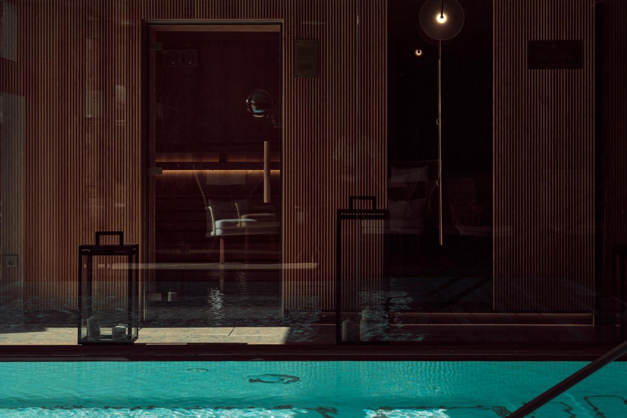 Ga Palace Hotel & Spa, A Xixth-Century Villa Porto Exterior foto The spa at The Standard East Village