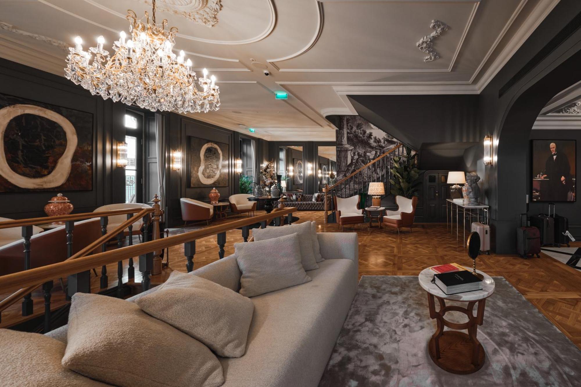 Ga Palace Hotel & Spa, A Xixth-Century Villa Porto Exterior foto The interior of the hotel