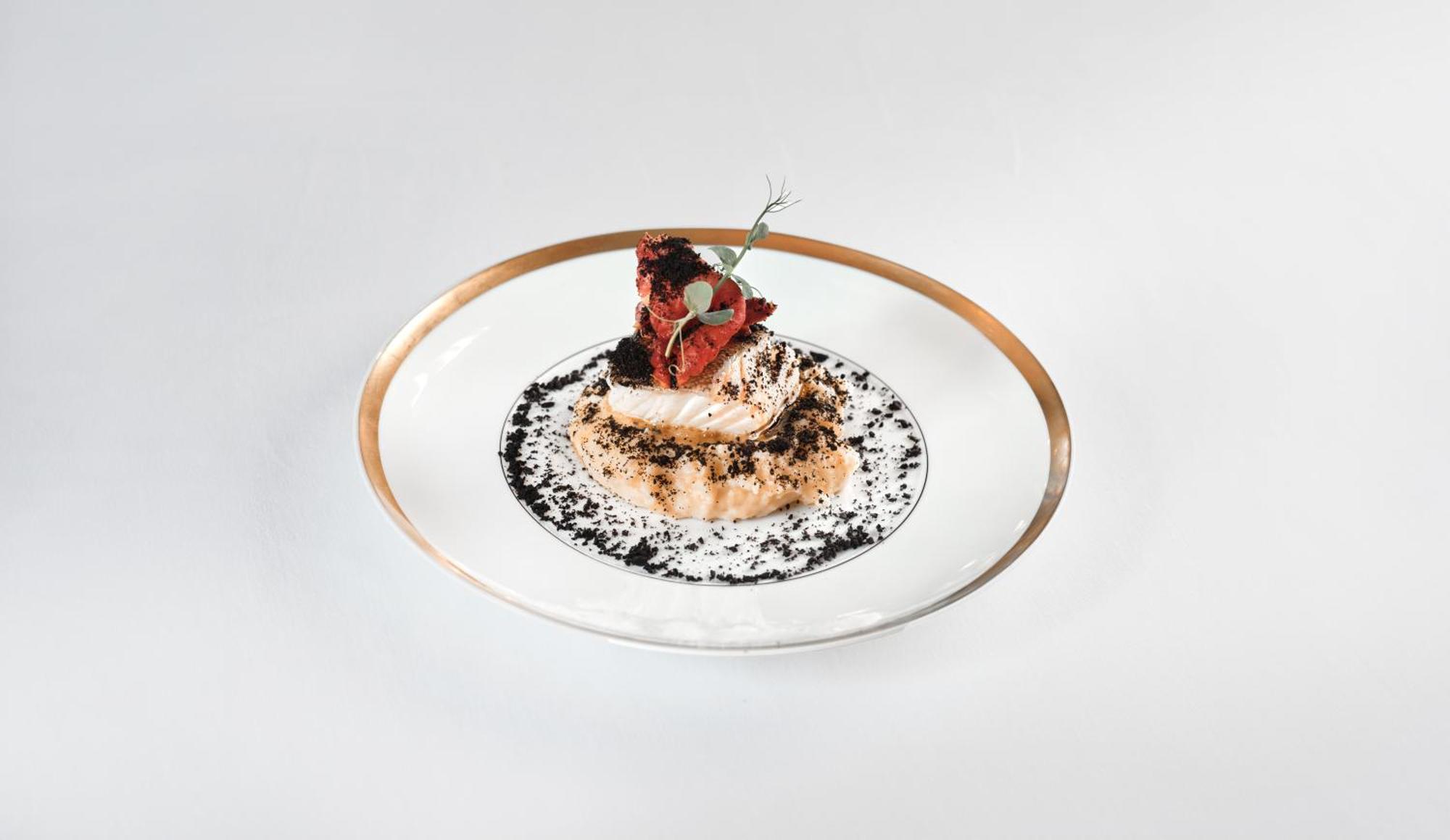 Ga Palace Hotel & Spa, A Xixth-Century Villa Porto Exterior foto A plate of chocolate parfait